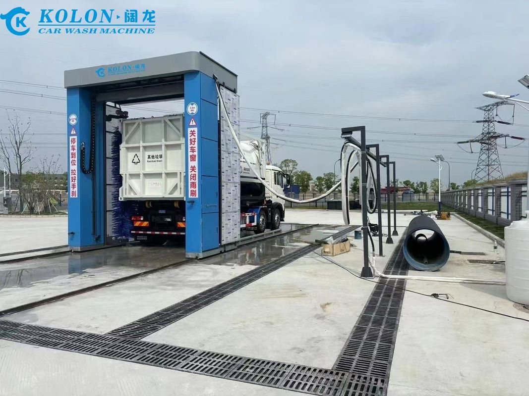 Su tasarruflu otobüs yıkama makinesi KL-EN1 3-5 dakikalık yıkama süresi ve 67 kW Güç